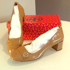 New Tory Burch Marion Pump Patent Calf.  NWT.